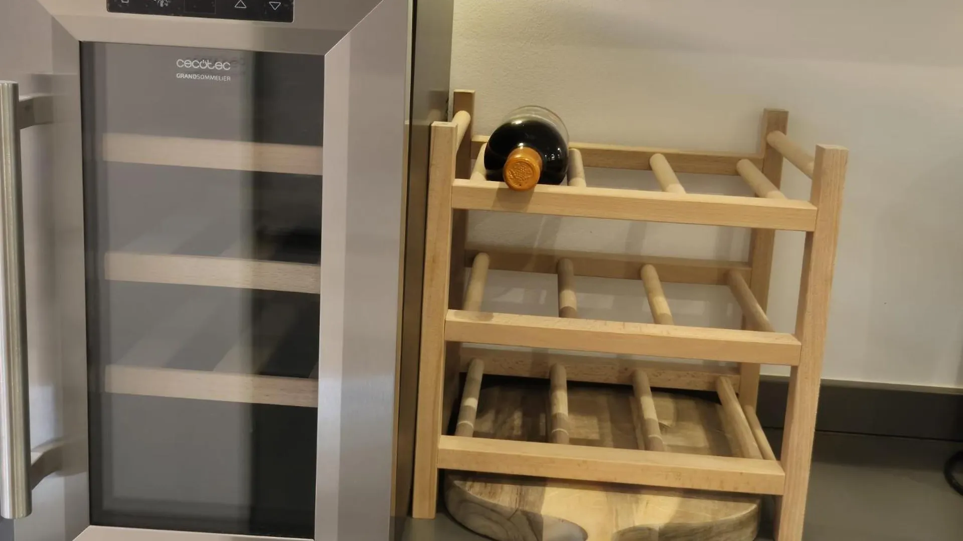 アパート Luxurious Three Bedroom Duplex Apt Close To Beach フエンヒロラ スペイン